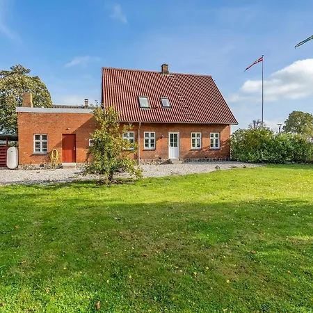 3 Bedroom In Holiday home Kvaerndrup